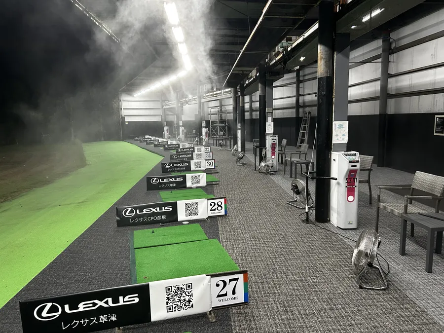 リニューアル後の鮮やかなグリーンの新打席マット